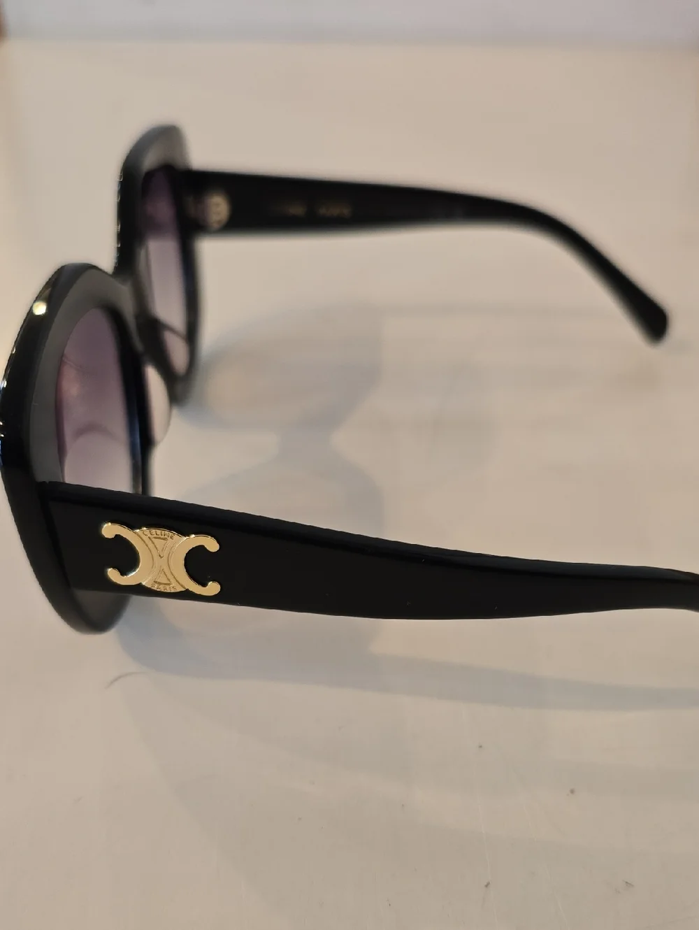 Authentic Celine Triomphe CL40226U Sunglasses - Picture 7 of 10